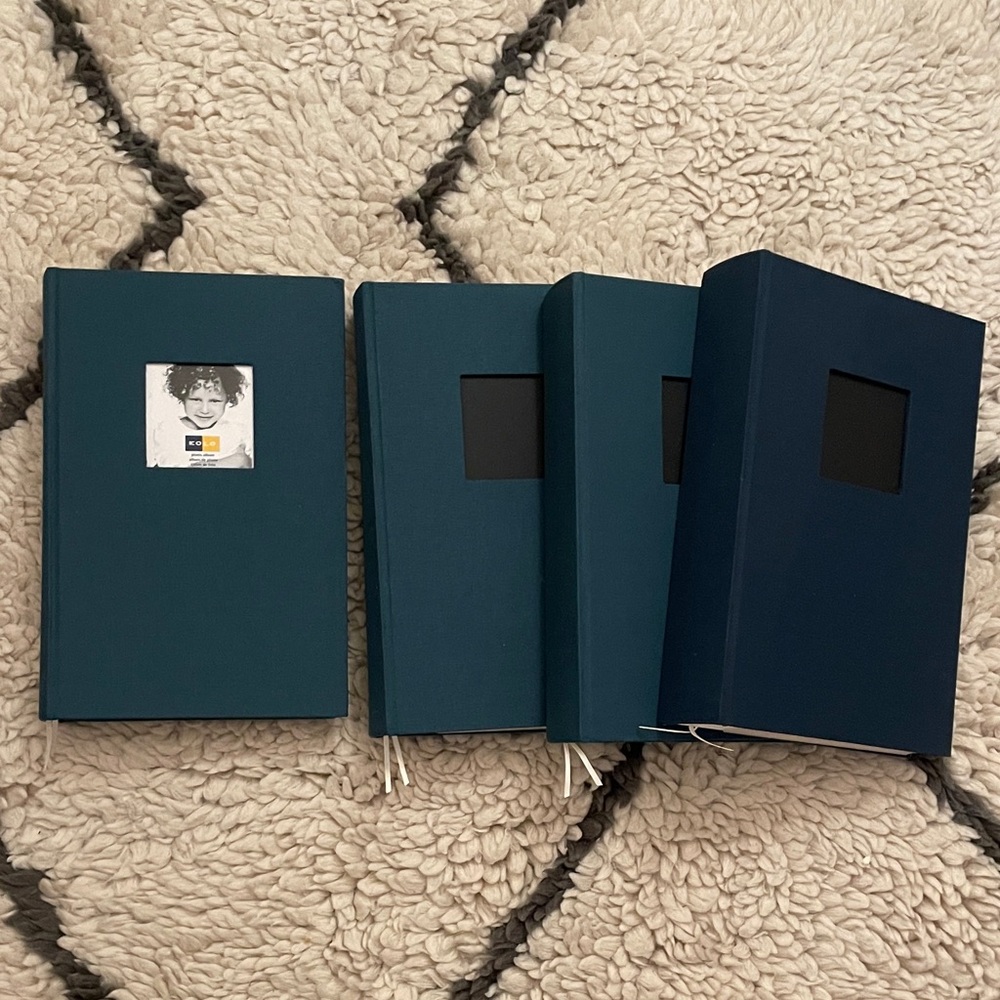 4 Kolo Hudson photo albums